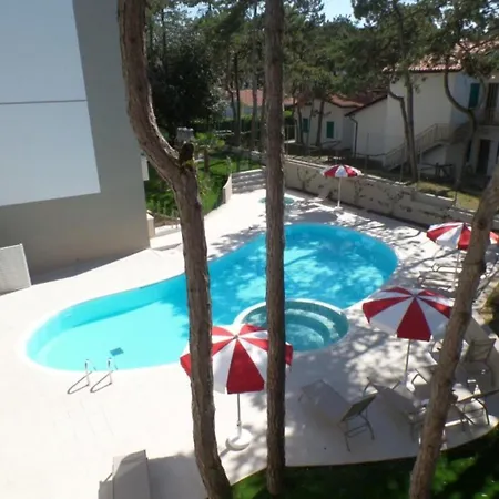 Flat For Five Guests In A Modern Apartmán Bibione