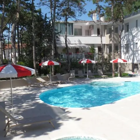 Flat For Five Guests In A Modern Apartmán Bibione