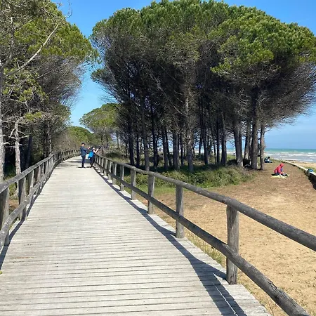 Flat For Five Guests In A Modern Apartmán Bibione